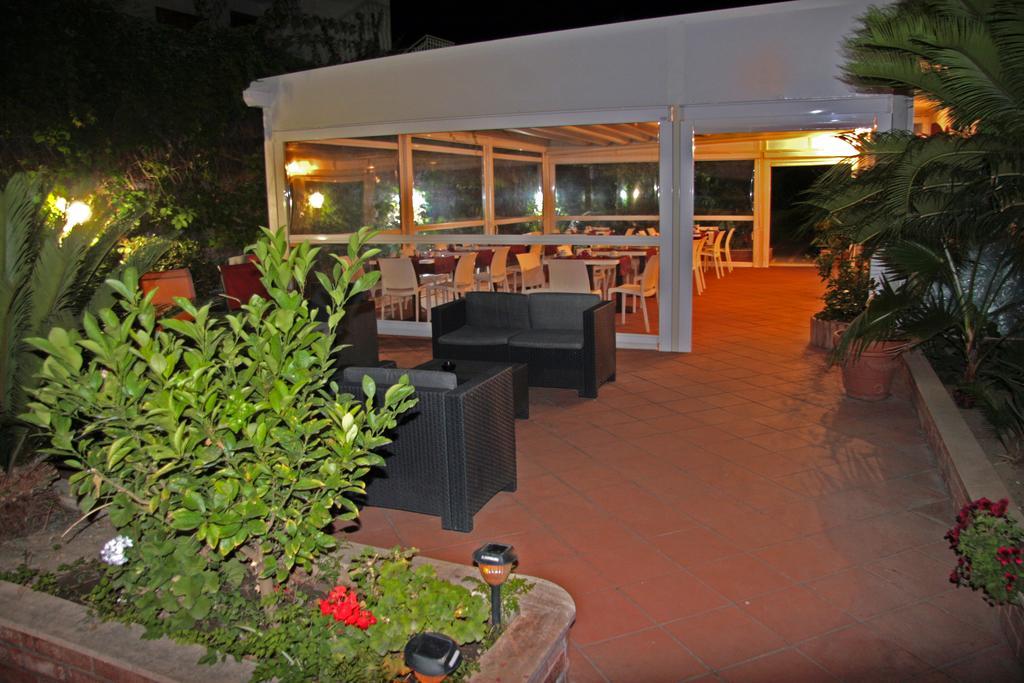 Hotel Alexander Giardini Naxos Exterior photo